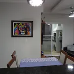 LINDO APTO COM PISCINA, SAUNA, SALÃO DE JOGOS, WIFI, AR CONDICIONADO e SACADA GOURMET NO ITAGUA